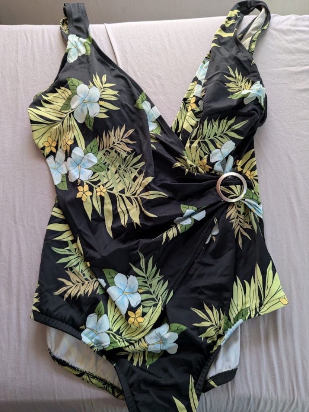 Women's Plus Size Tropical Print Swimsuit